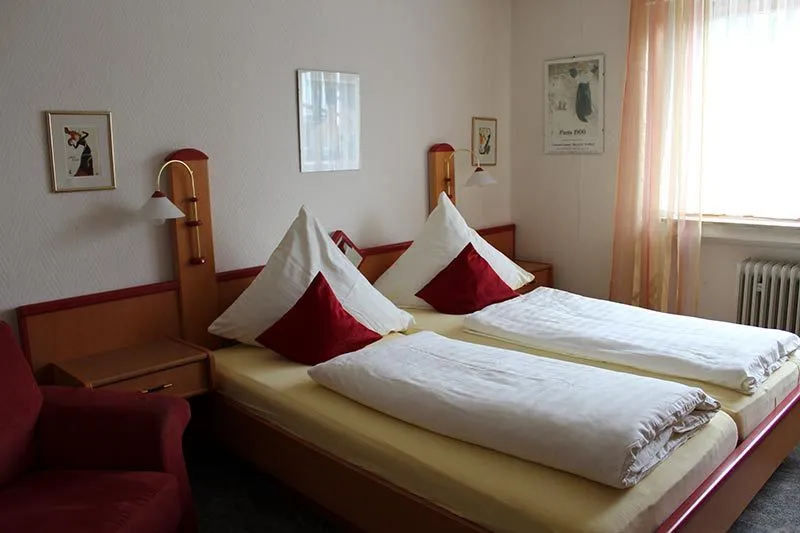 Doppelzimmer mit zwei Betten
